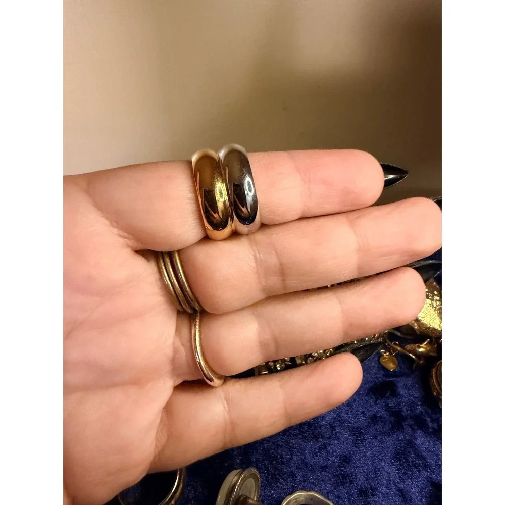 Two Tone Gold and Silver Interlocking Rolling Dome Band Ring